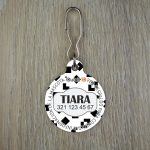 Placa para mascota con código QR - Perfil en Línea.